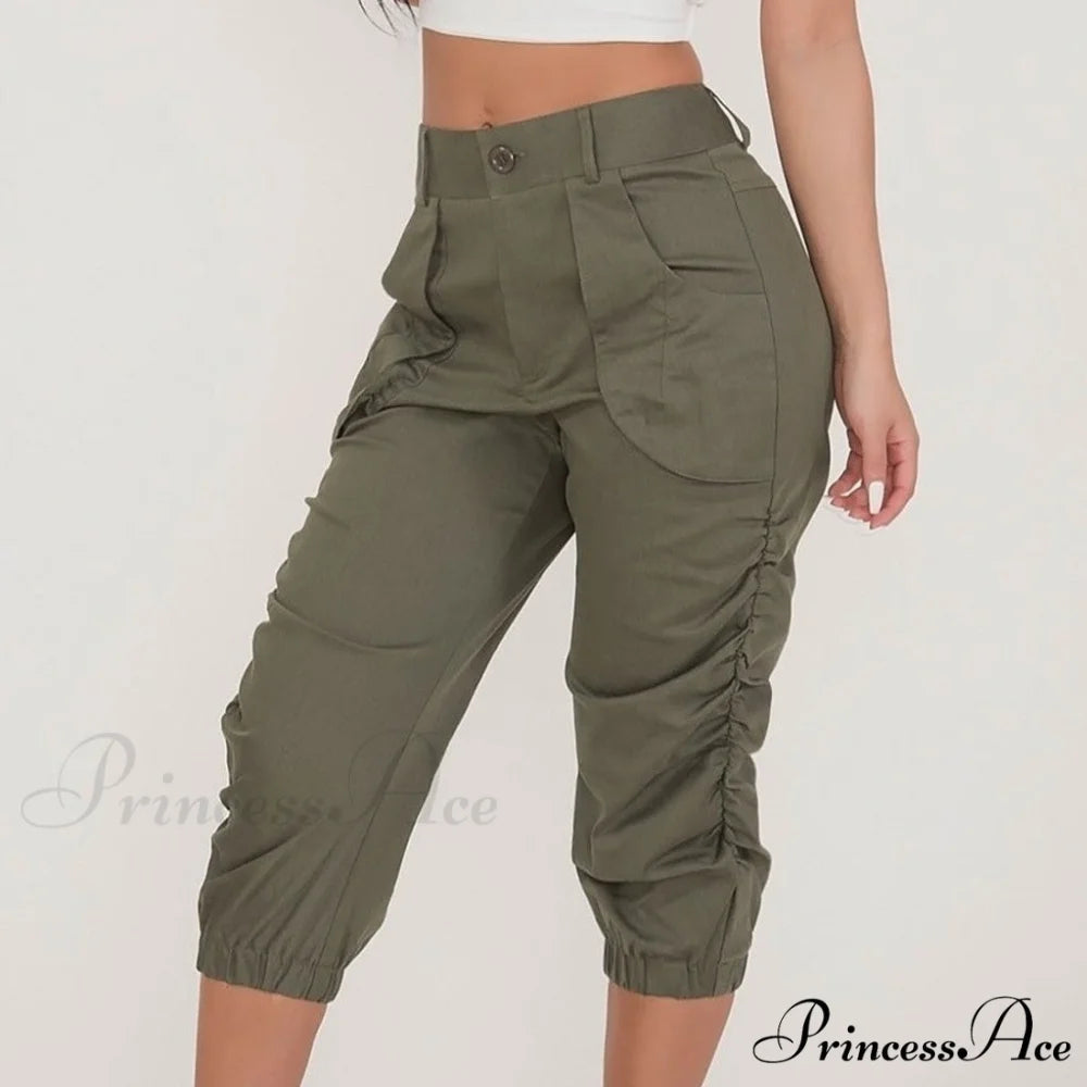 Relaxed-fit Cargo Capri Pant