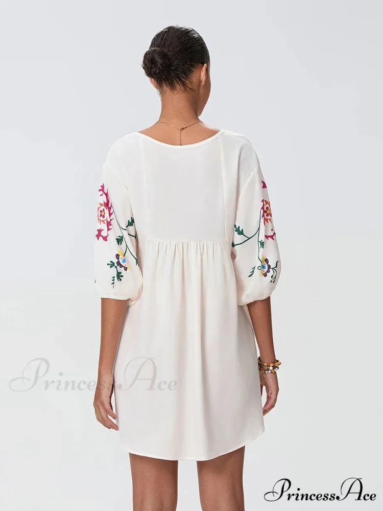 Relaxed Small Seaside Floral Dress for Holiday floraldress-250126