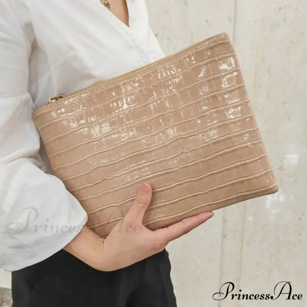Reptile Design Spacious Nighttime Clutch khaki wristlet-250126