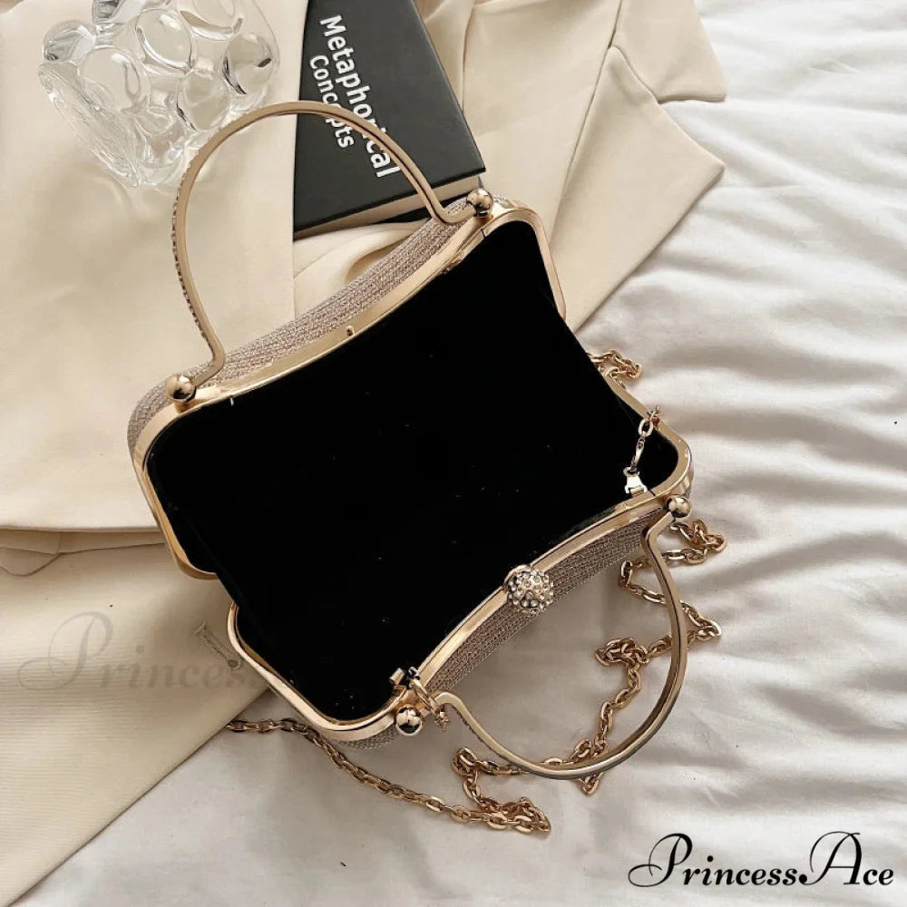Retro Chain Evening Shoulder Clutch Bag clutchbag-250126