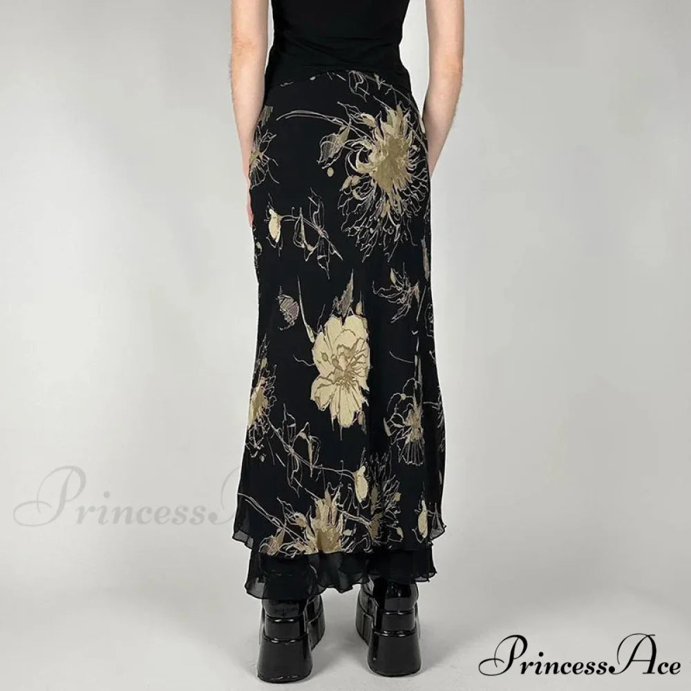 Retro Flower Pattern Low Cut Slim-Fit Urban Skirt Black / S skirt-250126