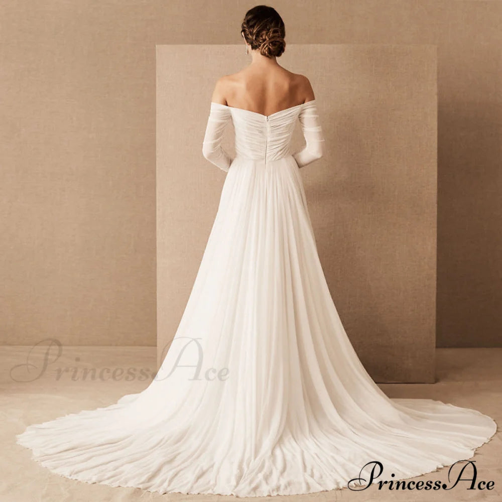 Retro Off-The-Shoulder Outdoor Wedding Gown weddingdress-250223