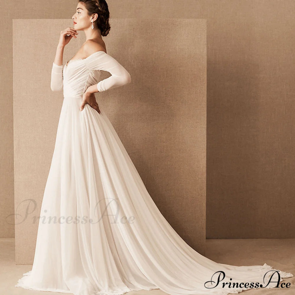 Retro Off-The-Shoulder Outdoor Wedding Gown White / XS weddingdress-250223
