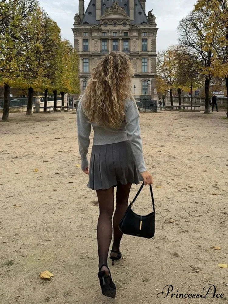 Round-neck Baggy Button-up Cardigan cardigans-241228