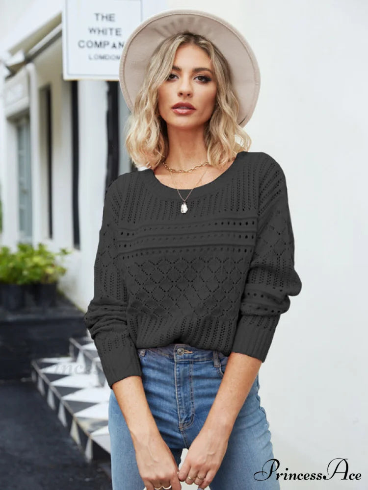 Round Women’s Diamond Pullover Neck Hollow Sweater