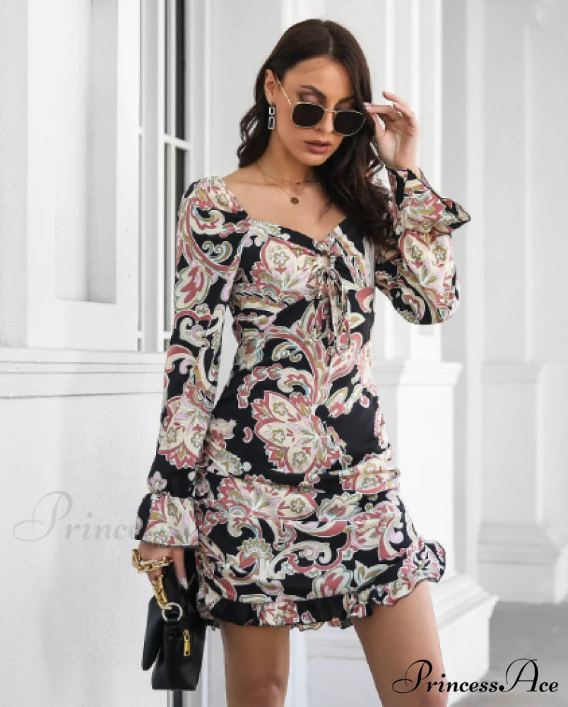 Ruffled Skirt with Printed Word Collar L / green
