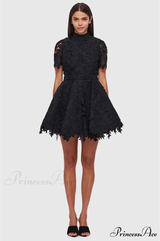 Samira Lace Graceful Mini Dress Black / S