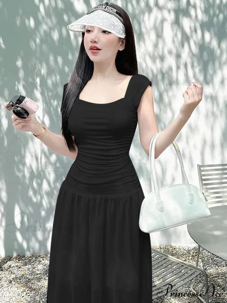 Scoop Neck Bodycon Maxi Dress in Black