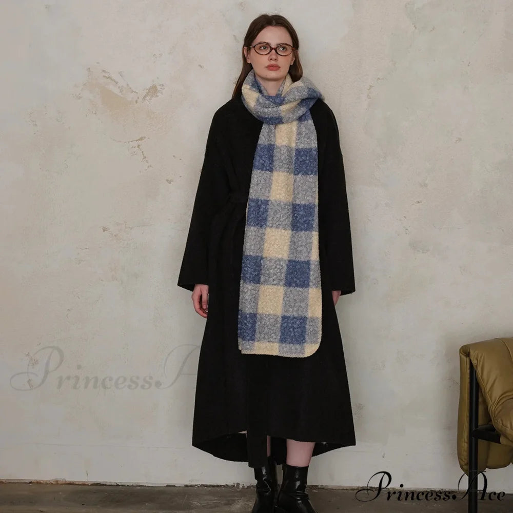 Scottish Woolen Plaid Scarf for Women - Autumn/Winter Shawl bluish-beige / L190 W50cm