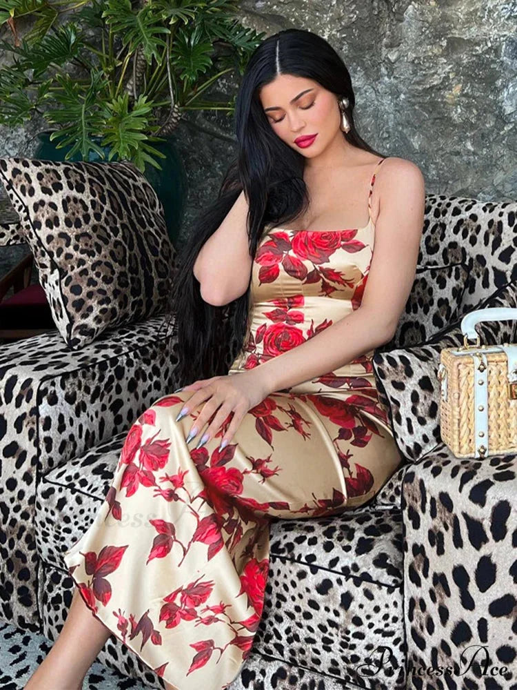 Seductive 2000s Floral Pattern Open-Back Body-Hugging Midi Dress floraldress-250126