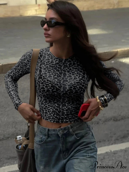 Seductive Extended Sleeve Cheetah Patterned Mesh Body-Hugging Knit Top Black / XS knittop-250126