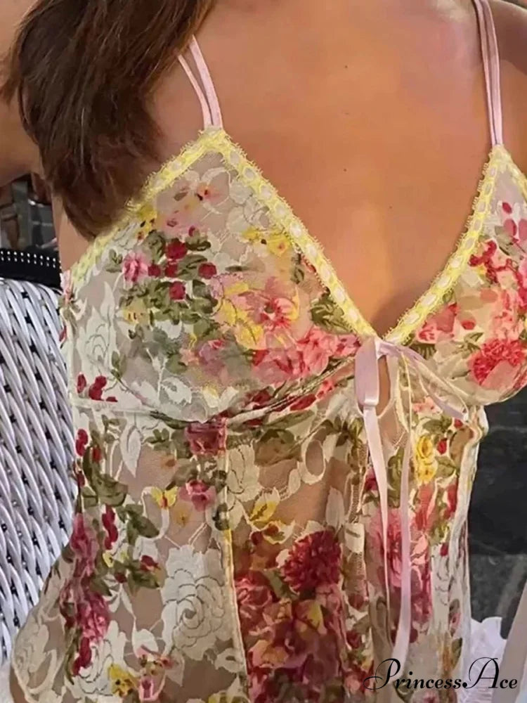 Seductive Lace Transparent Floral V Neck Crop Top croptop-250126