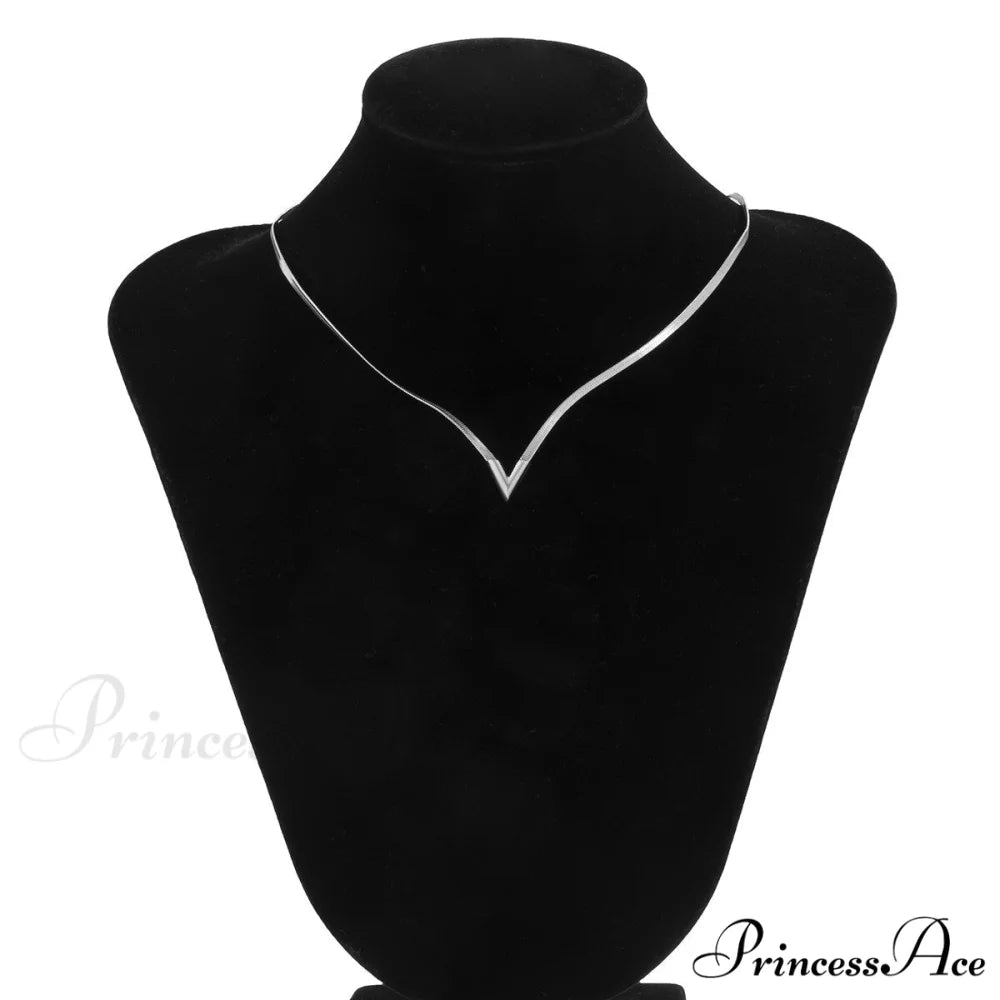 Simple Men’s Jewelry Creative V-shaped Necklace Silver Plated / 47cm