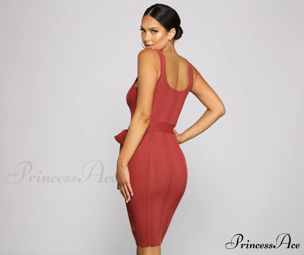 Slay In Style Ribbed Graceful Scoop Neck Midi Dress