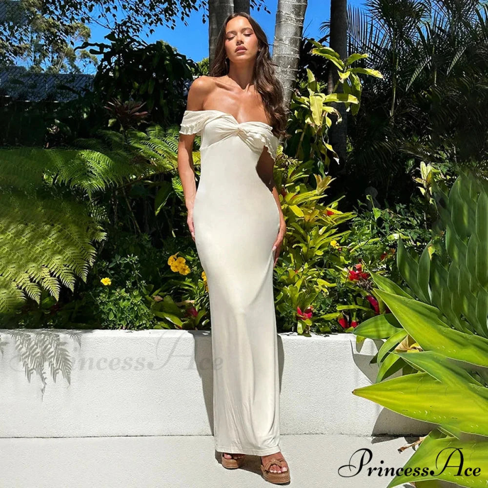 Sleek Bodycon Maxi Holiday Dress vacationdress-250223