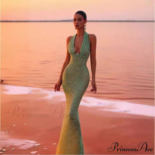 Sleeveless Halter Deep V Sparkling Prom Gown promdress-250223