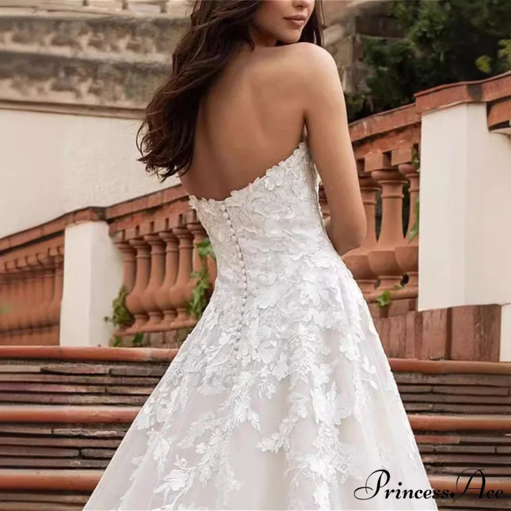 Sleeveless Lace Ball Gown Wedding Dress weddingdress-250223