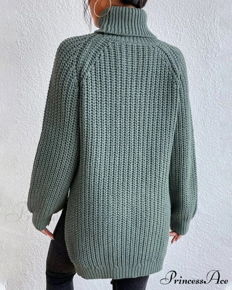sleeves with raglan sweater and Turtleneck slit