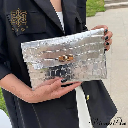 Slim Envelope Alligator Design Wristlet wristlet-250126