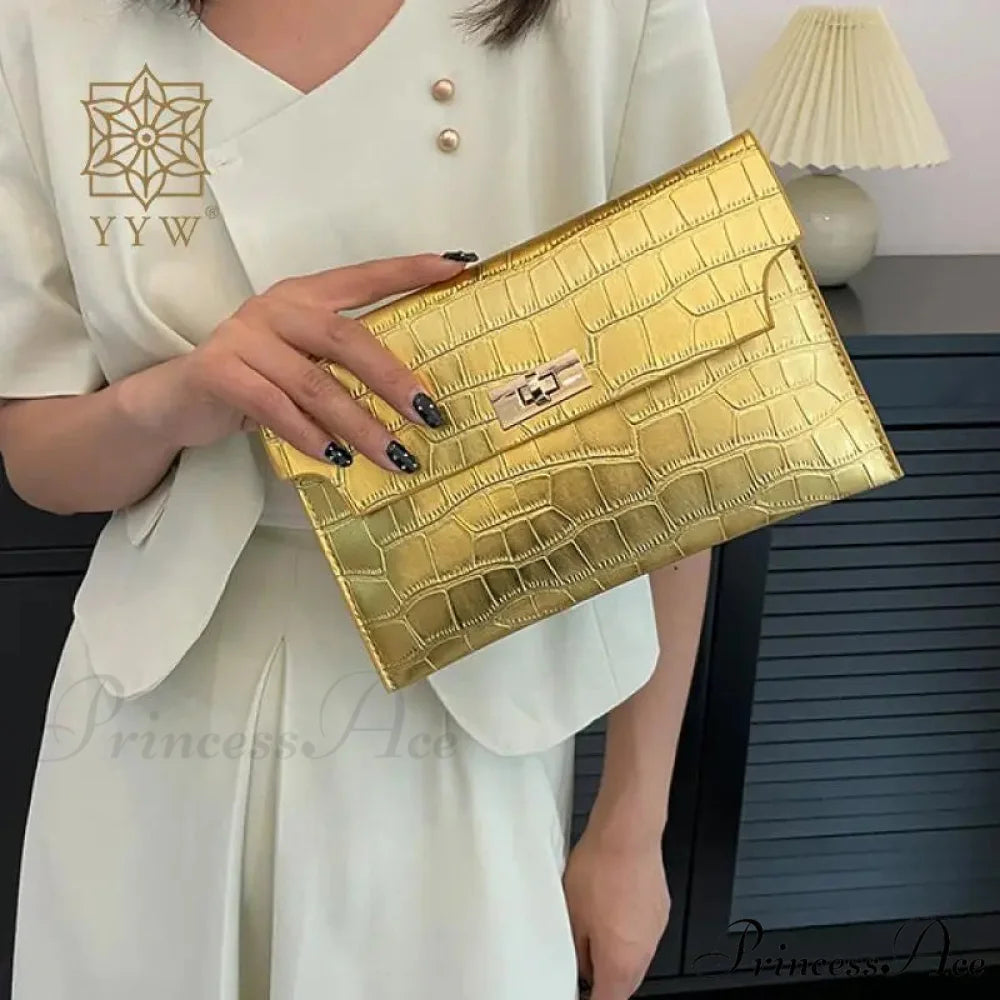 Slim Envelope Alligator Design Wristlet wristlet-250126