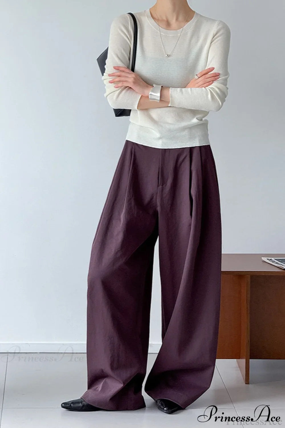 Slim-Fit Crew Neck Layering Knit Top