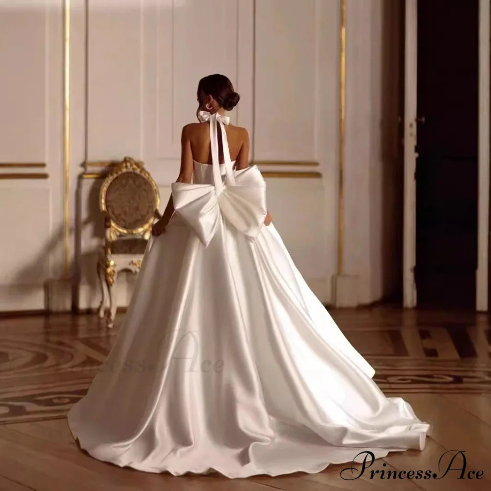 Smooth Opening Halter Neck Wedding Gown weddingdress-250223