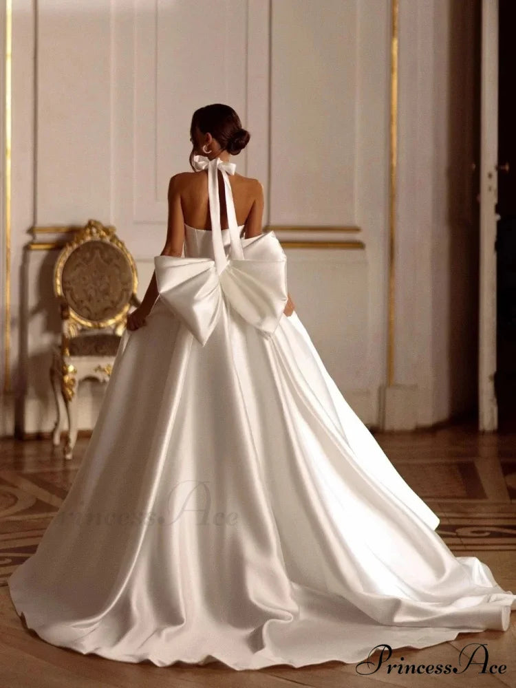 Smooth Opening Halter Neck Wedding Gown white / 2 weddingdress-250223