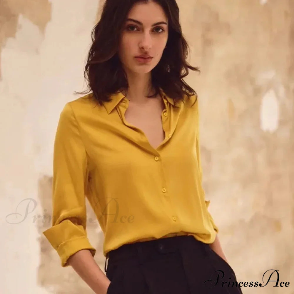 Smooth Solid Extended Sleeve Turtleneck Blouse blouse-250223