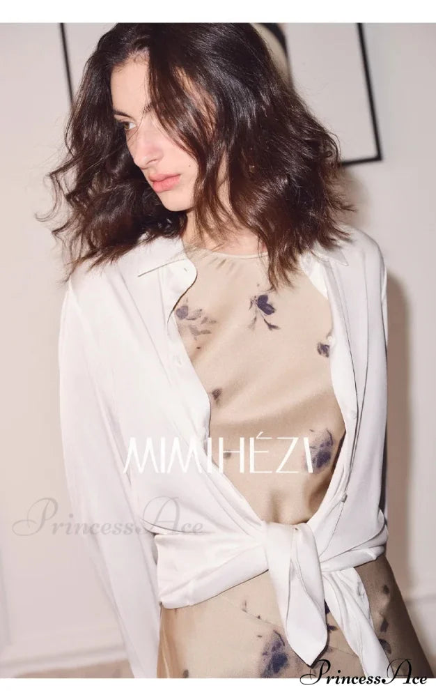 Smooth Solid Extended Sleeve Turtleneck Blouse WHITE / S blouse-250223