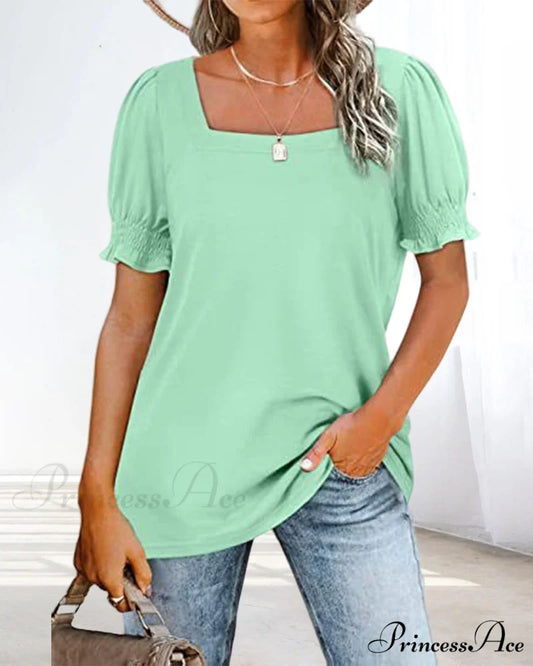 Solid Boxy Neck T-shirt in Color Mint green / S