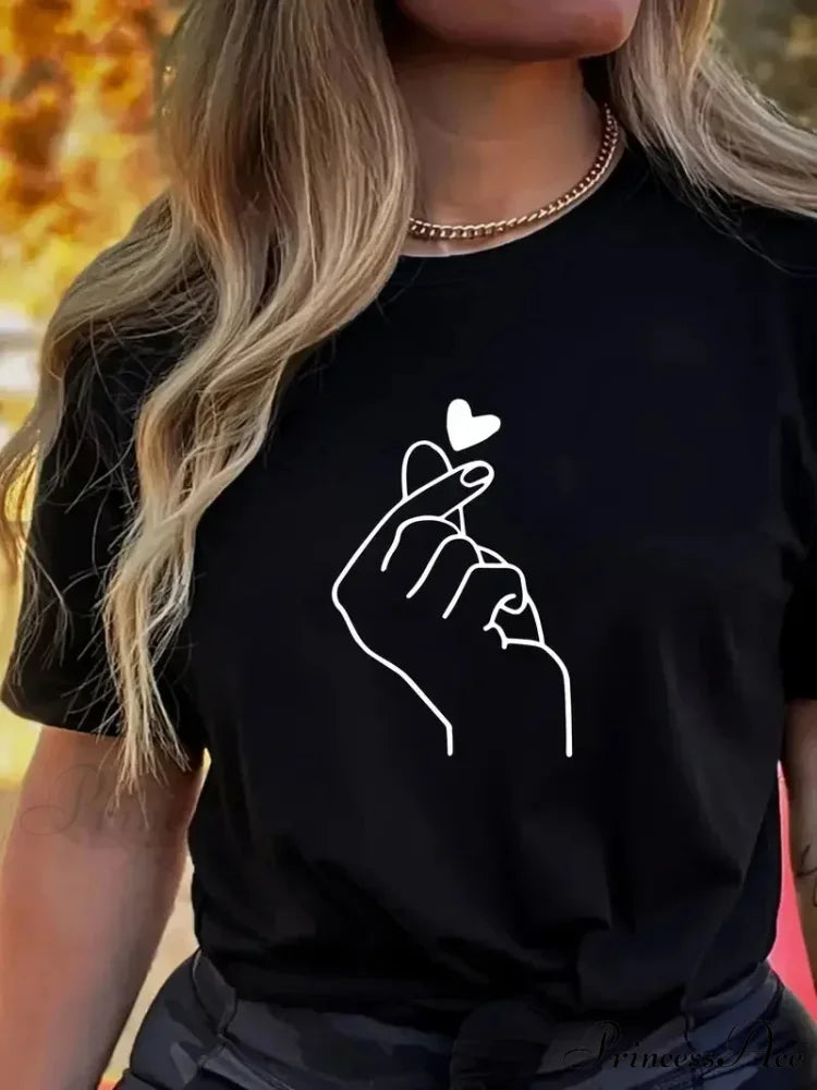 Solid Color Round Neck Plus Size Women’s Short Sleeve Casual Daily Oversized Harajuku Summer Heart Print T-shirt BLACK