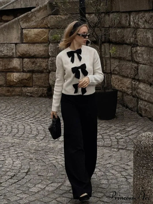 Solid O-neck Button Cardigan