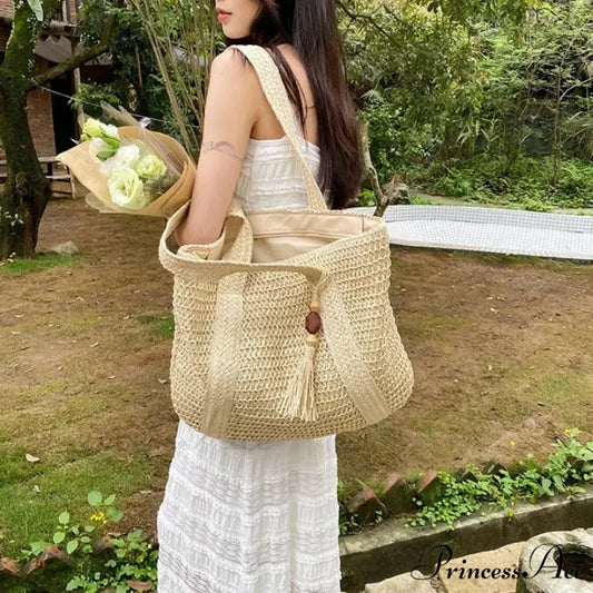 Spacious Capacity Fringe Straw Shoulder Bag shoulder-250126