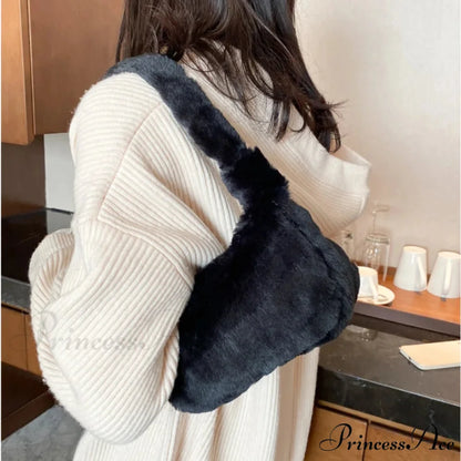 Spacious Capacity Synthetic Leather Shoulder Bag shoulder-250126