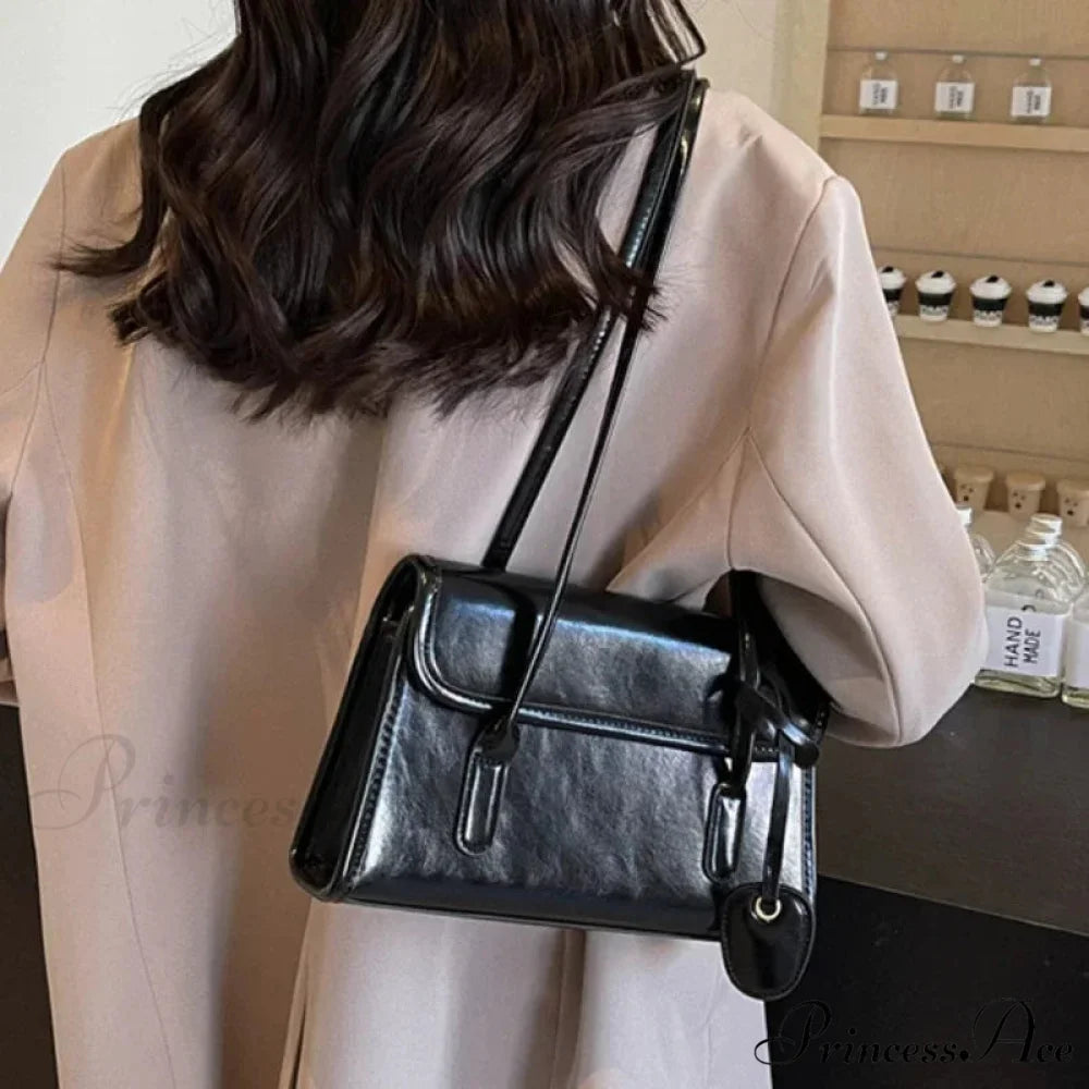 Spacious Winter Armpit Shoulder Bag shoulder-250126