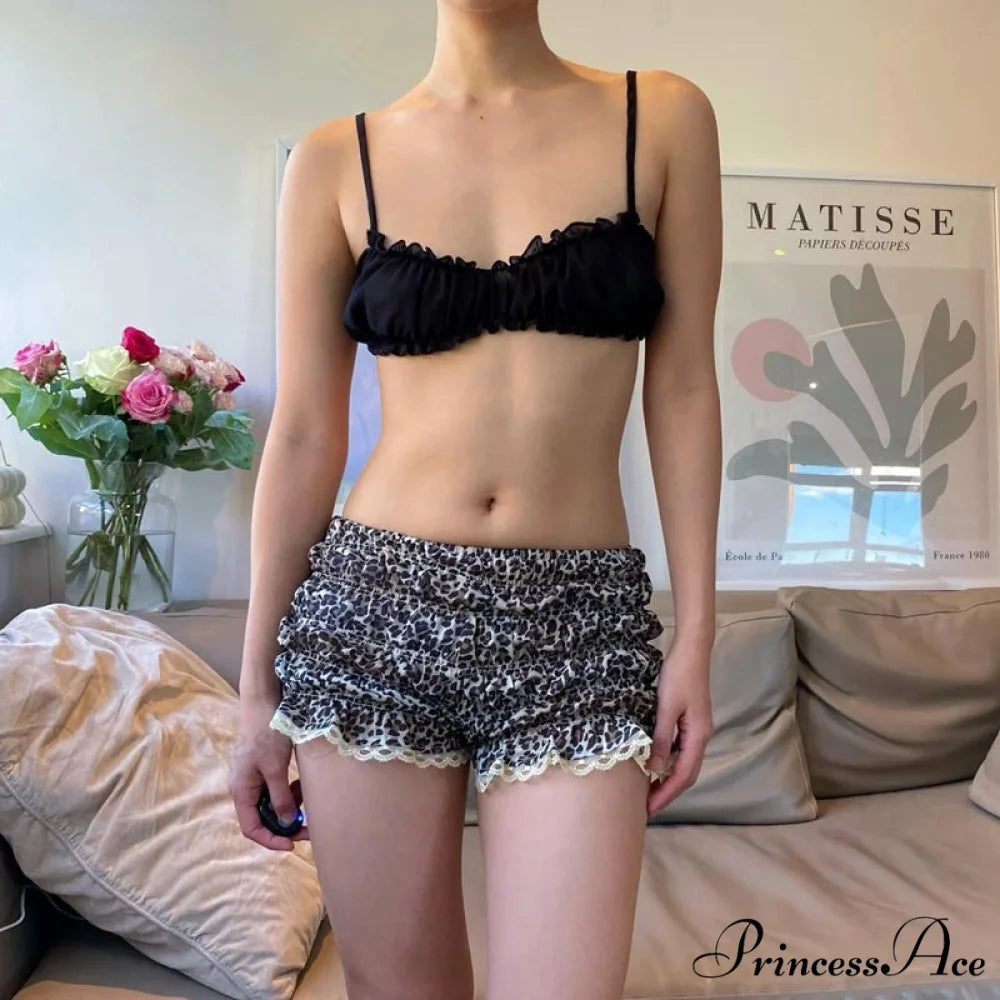 Spotted Frilly Lace Trim Short short-250223