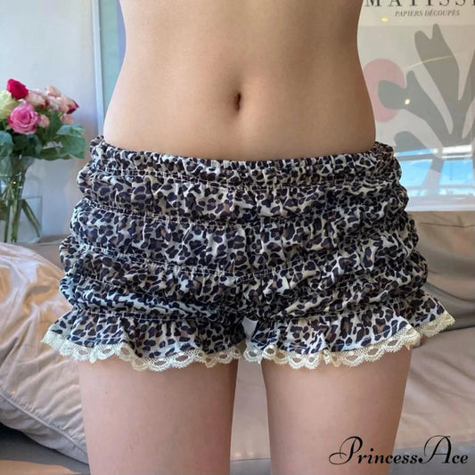 Spotted Frilly Lace Trim Short black1 / S short-250223