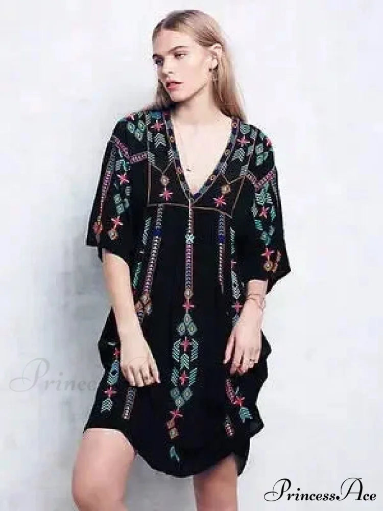 Stitching Relaxed Plunging Neckline Black Sophisticated Boho Dress bohodress-250126