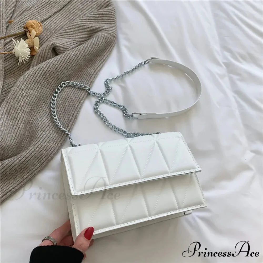 String Strap Flap Needlework Crossbody White / 22x15x6cm crossbody-250126