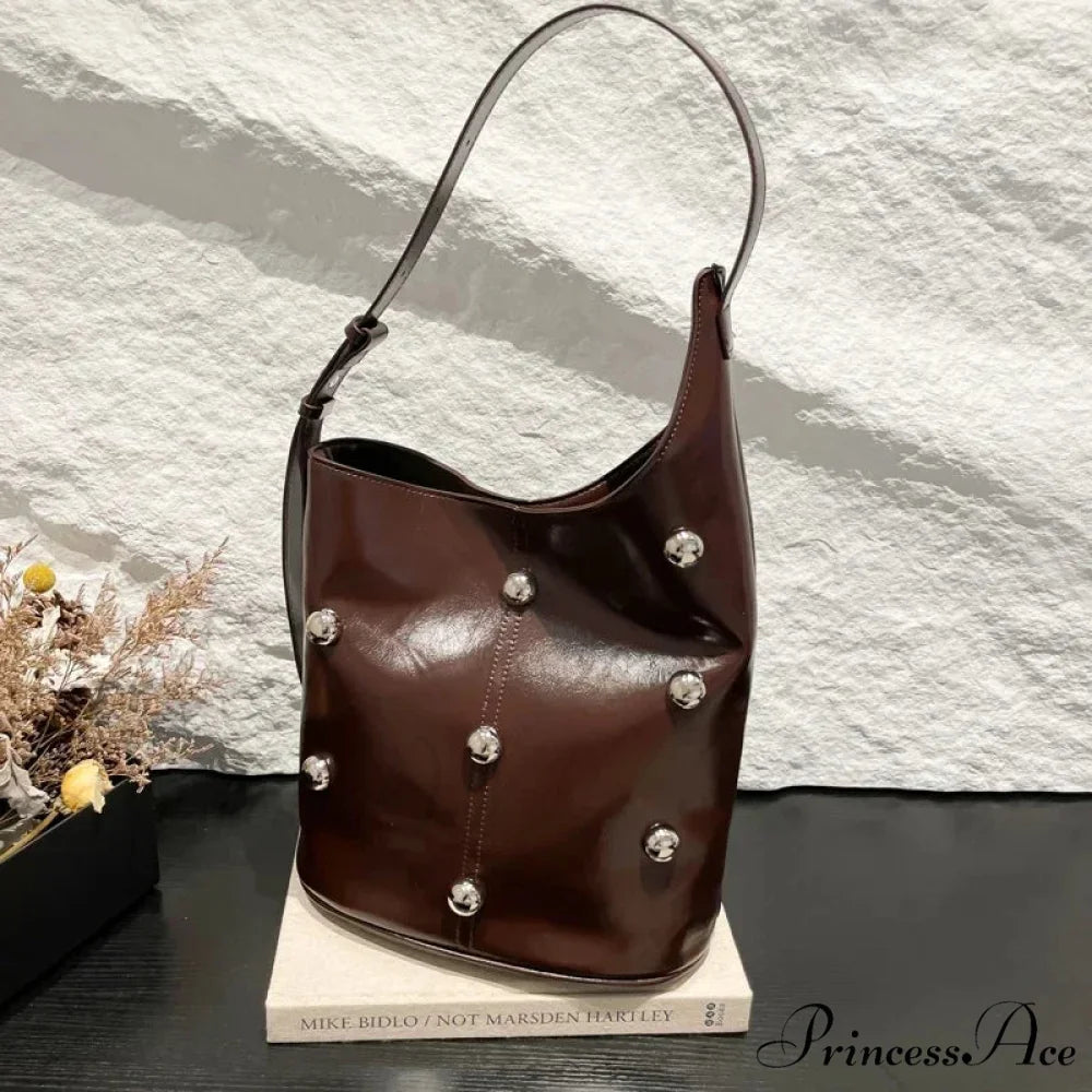Stud Synthetic Leather Pail Shoulder Bag 2025 shoulder-250126