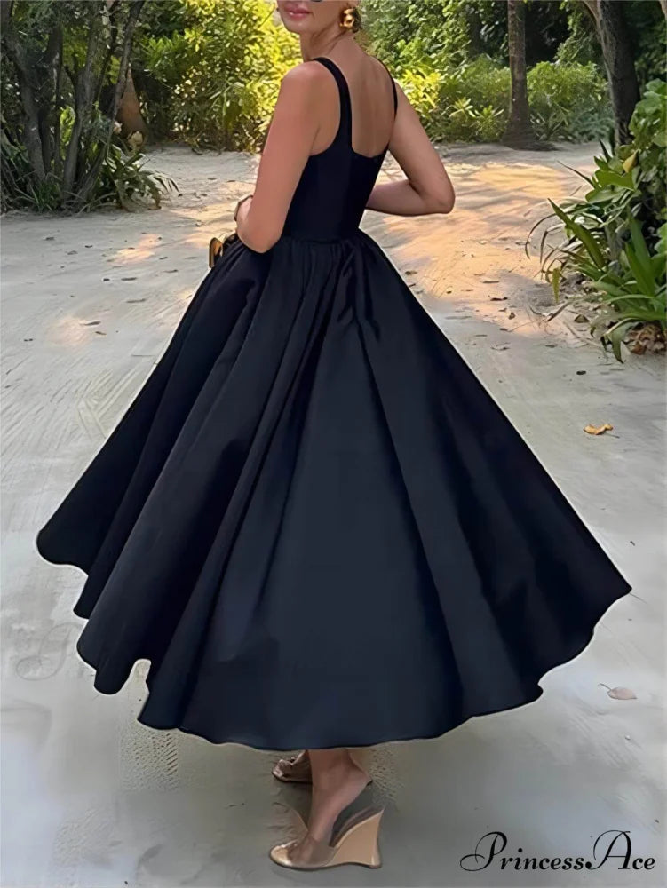 Stylish And Elegant Off-Shoulder Graceful Strapless Sleeveless Mixi Dress