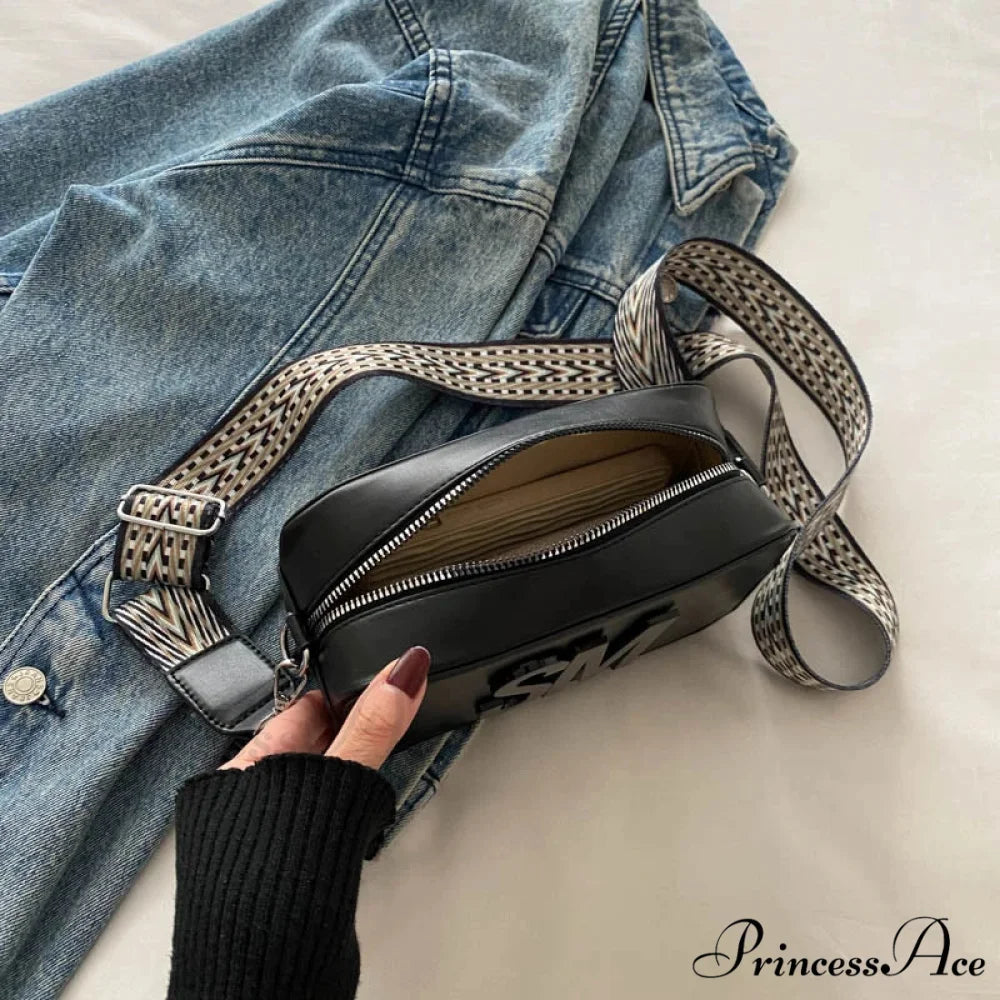 Stylish Cheetah Pattern Characters Crossbody Bag Single Zipper Black crossbody-250126