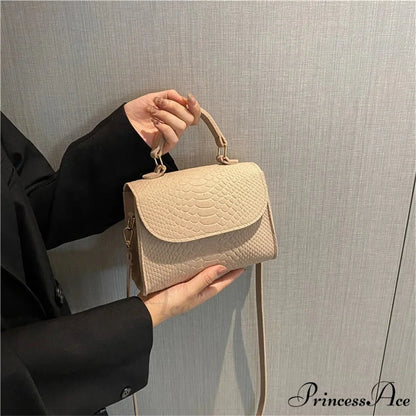 Stylish Felt Alligator Textured Crossbody Purse handbag-250126