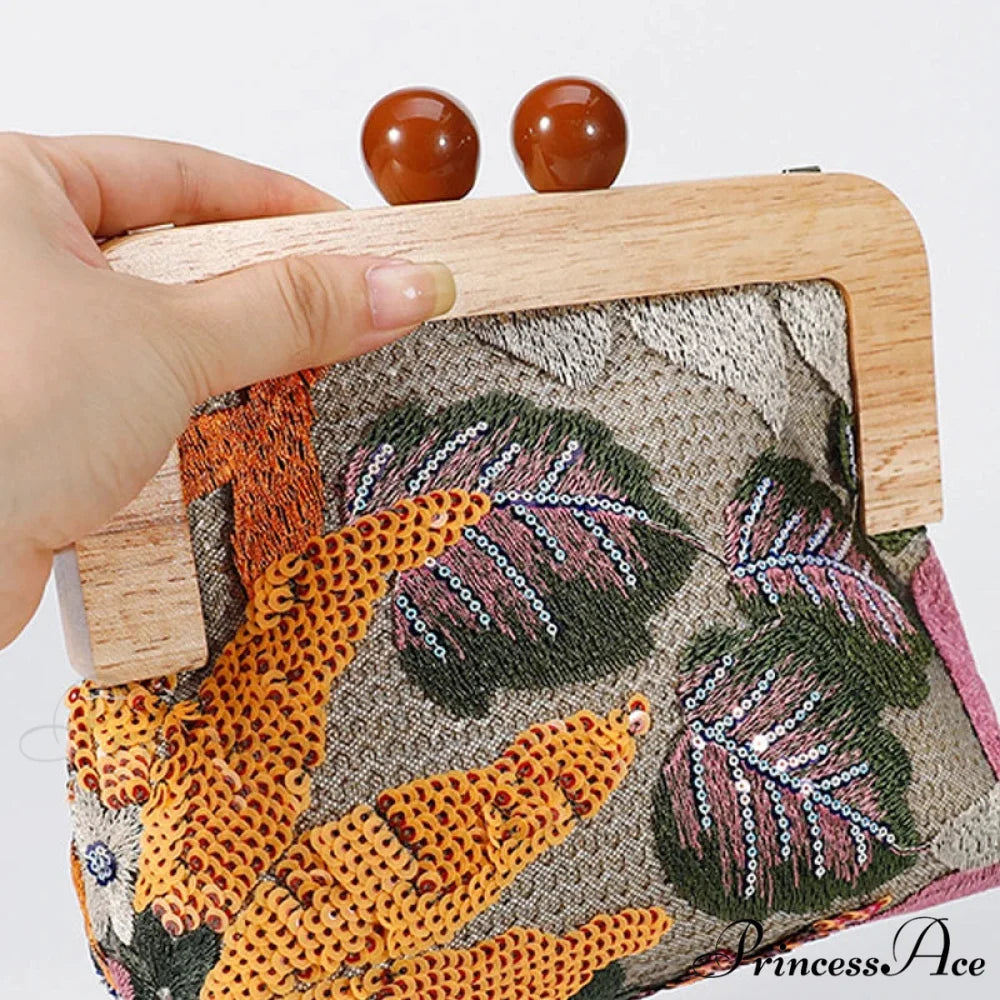 Stylish Sparkling Bloom Clutch Purse Wristlet wristlet-250126