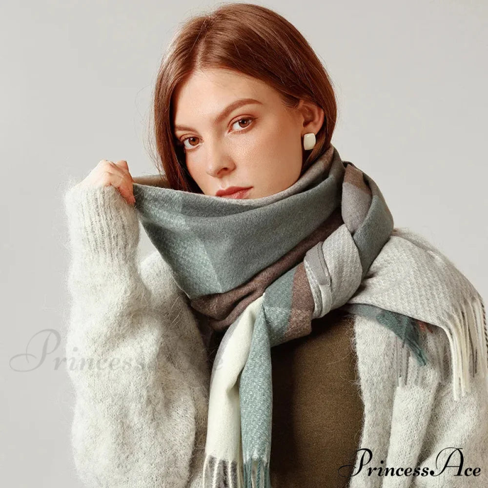 Stylish Tartan Cashmere Winter Scarf scarf-241228
