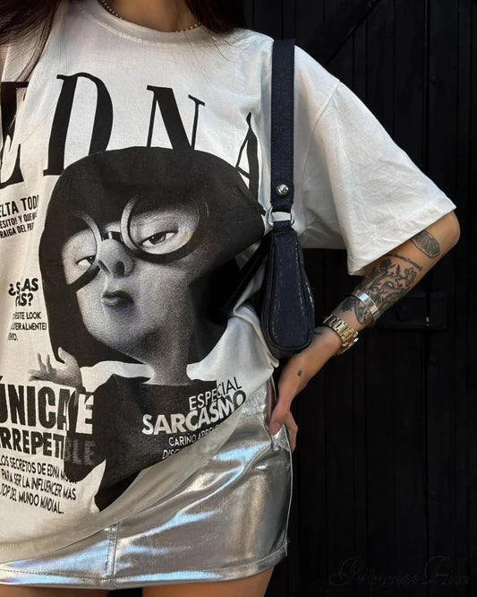 Superior Edna Graphic T-shirt white / S t-shirt-250223