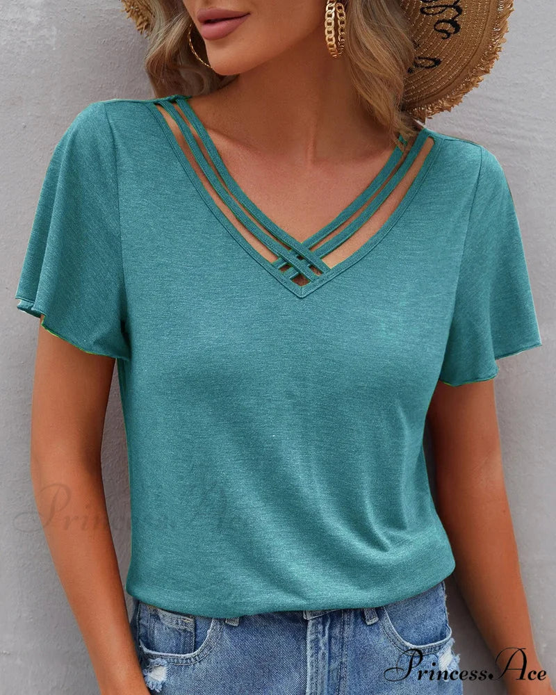 T-shirt in Solid Cut Out Color Cyan / S