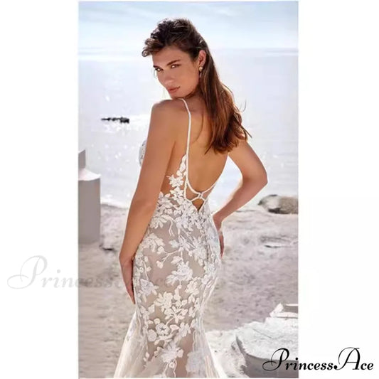 Thin Strap Sophisticated Wedding Gown weddingdress-250223