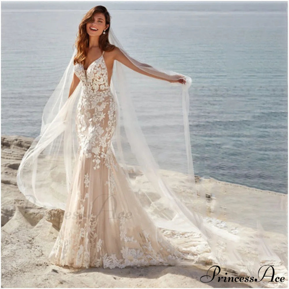 Thin Strap Sophisticated Wedding Gown weddingdress-250223