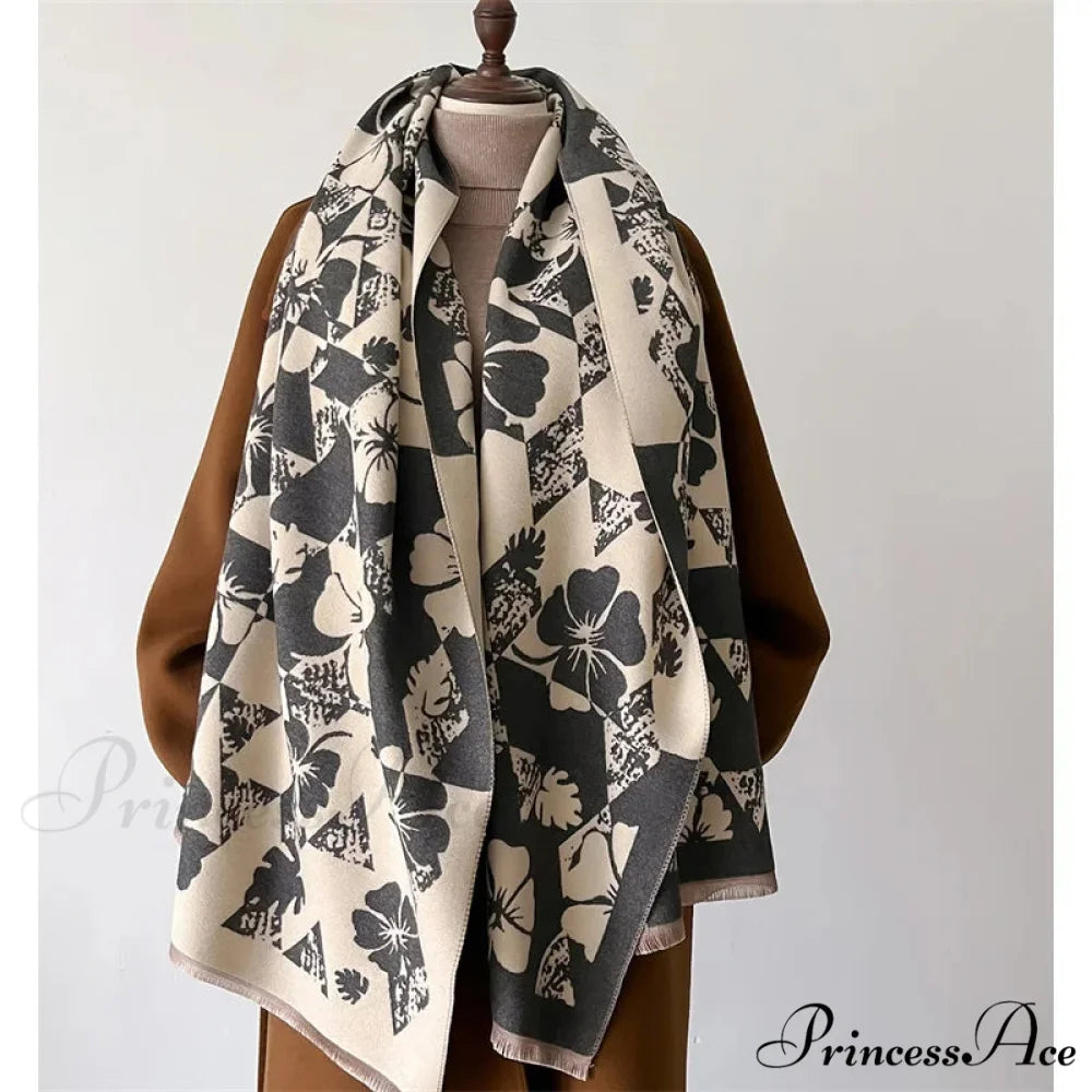 Traditional Cashmere Checkered Wrap Shawl Color02 scarf-241228